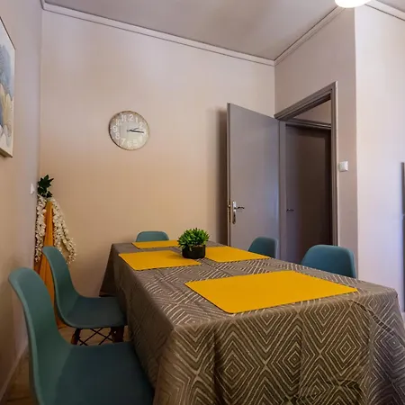 Apartment Hospitality House Kalamata