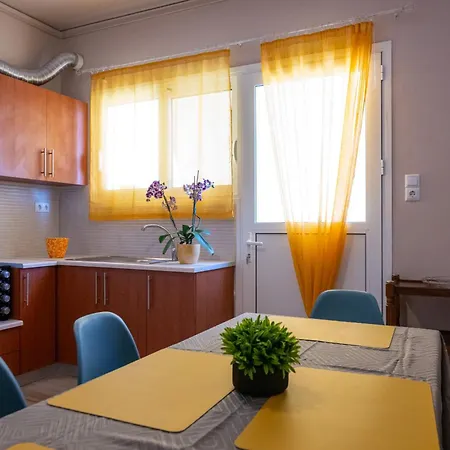 Hospitality House Appartamento Kalamata
