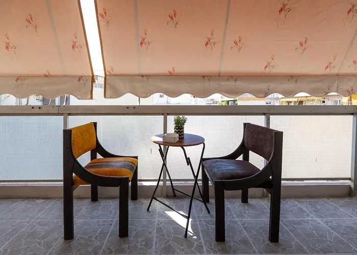 Hospitality House * كالاماتا