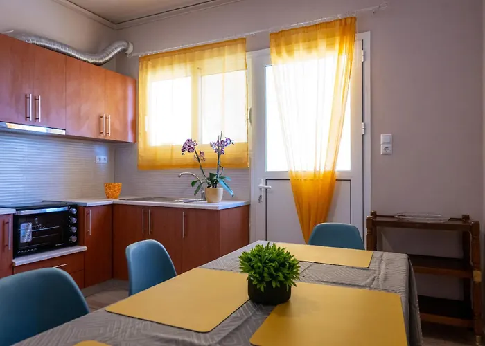 Hospitality House شقة كالاماتا